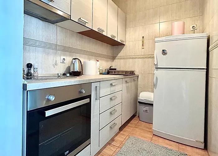 Cozy, Charming One Bedroom Apt
