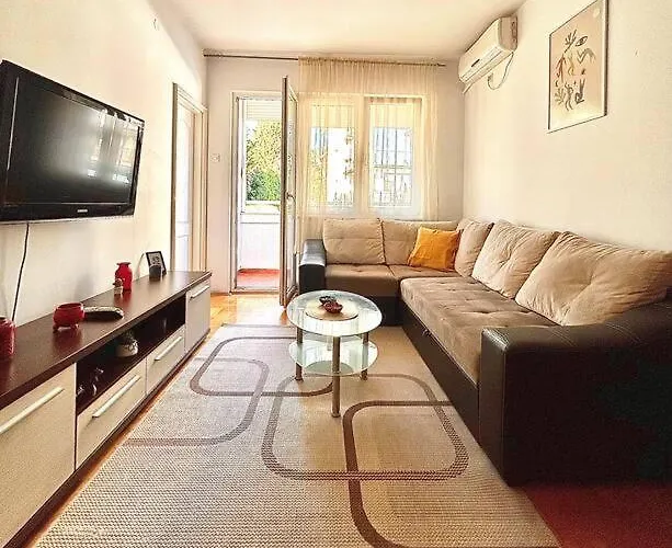Cozy, Charming One Bedroom Apt