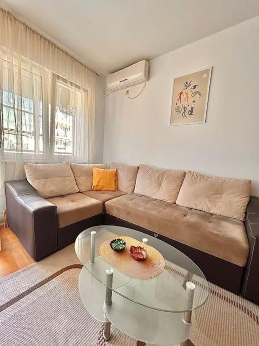Apartment Cozy, Charming One Bedroom